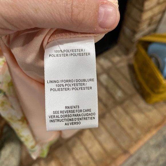 Taylor Women's Dress Floral Short Puff Sleeve Tiered Lined Half Button Size 6 - Picture 4 of 7